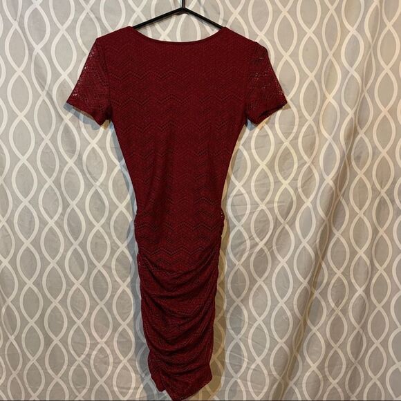 Le Chateau - Burgundy Overlay Lace Dressββ - Picture 2 of 4